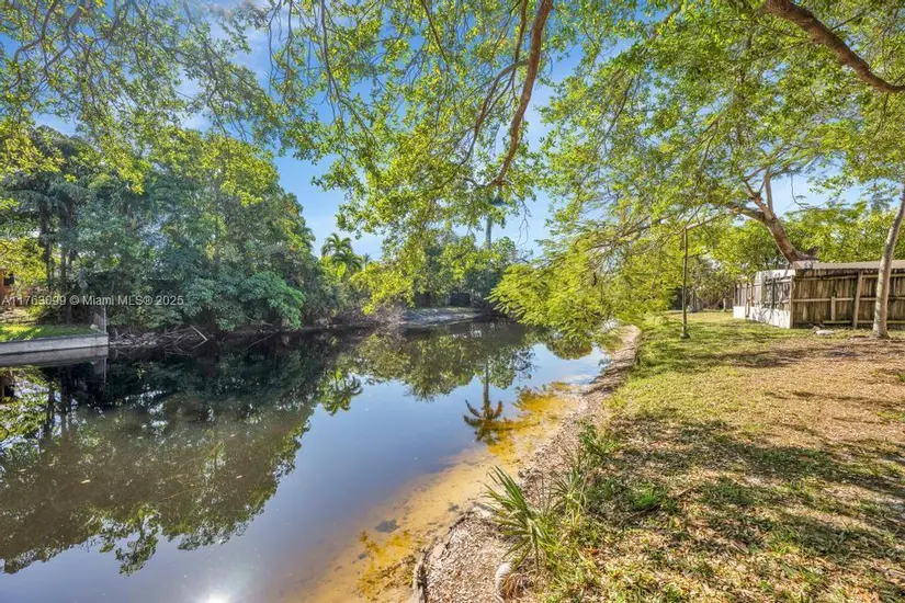 1624 NW 56th Ave Unit 14-image (12)